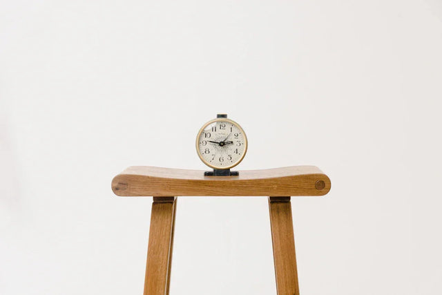 Analog alarm clock illustrating time management strategies for purpose-driven action