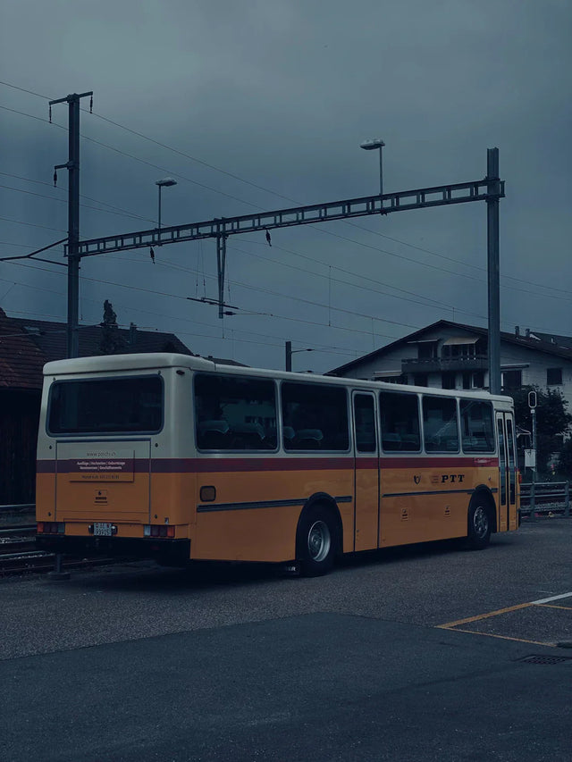 Yellow and white passenger bus symbolizing growth in the e-commerce landscape